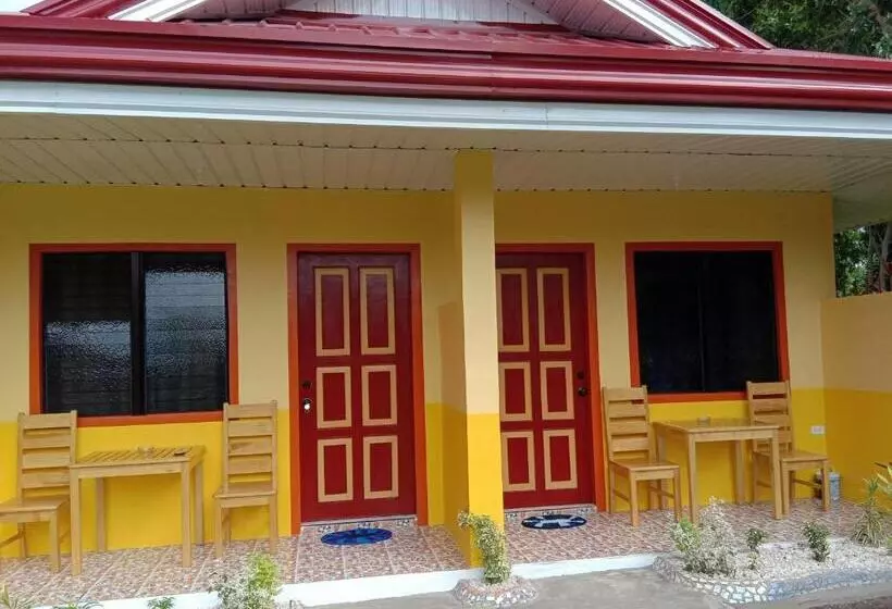 پانسیون Uptown Guesthouse
