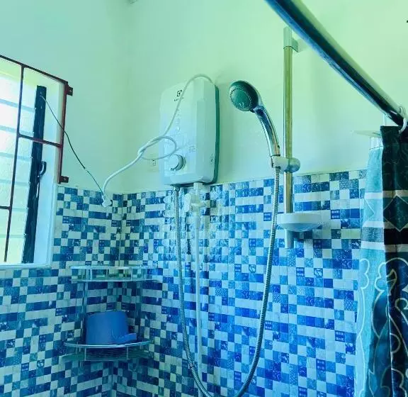 پانسیون Uptown Guesthouse