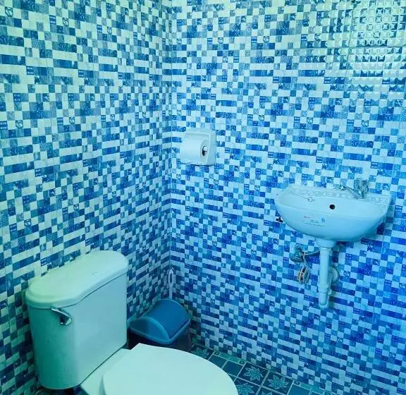 پانسیون Uptown Guesthouse