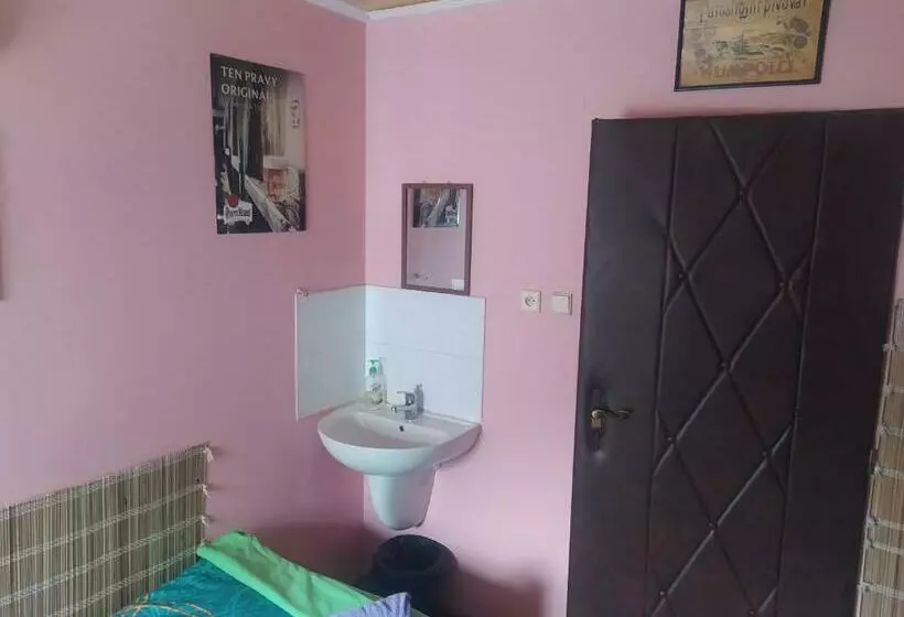 Retkeilymaja Dřevěnka