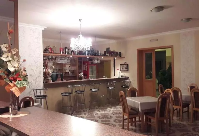 Majatalo Penzion Europa Diakovce