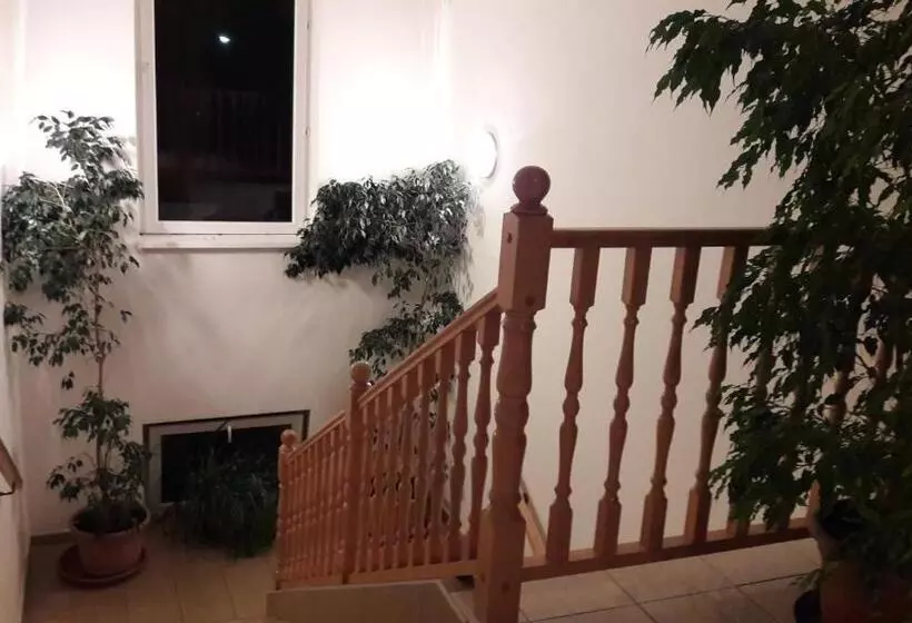 Majatalo Penzion Europa Diakovce