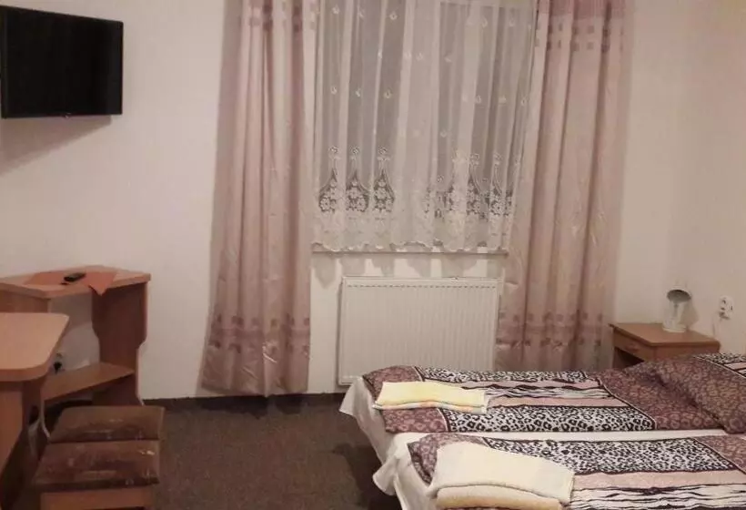 Majatalo Penzion Europa Diakovce