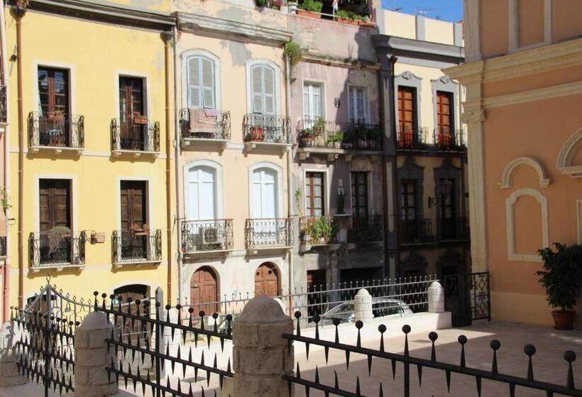 پانسیون Sant Efisio Host