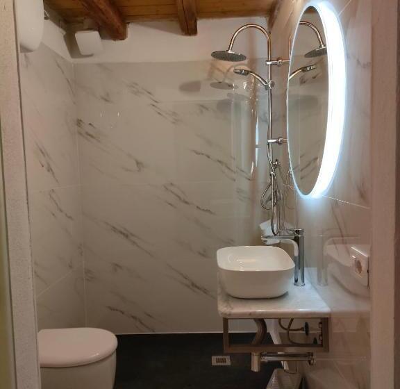 پانسیون Sant Efisio Host