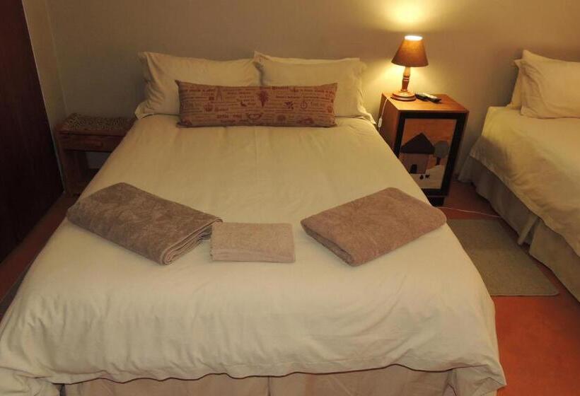 펜션 The Big Tree Guest House