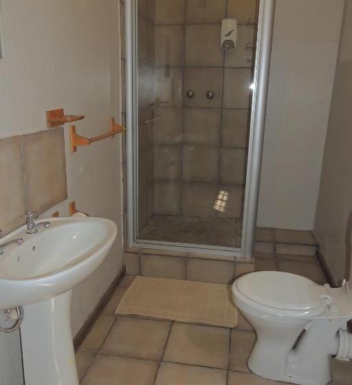 펜션 The Big Tree Guest House