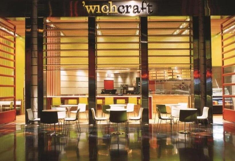 Stripviewsuites At Signature