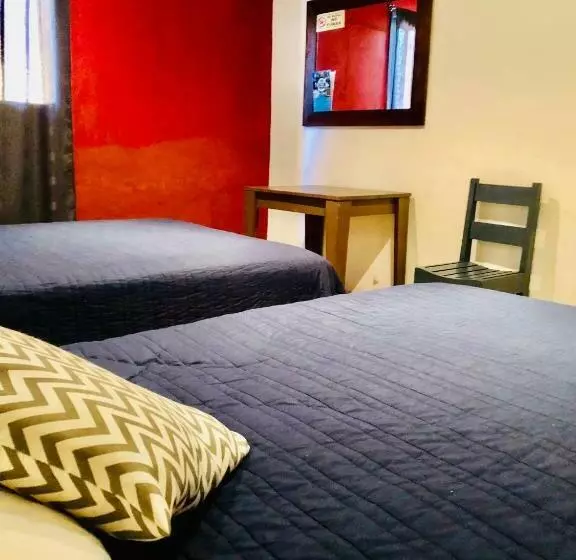 Retkeilymaja Posada  El Jardín