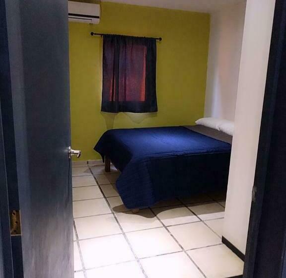 هاستل Posada El Jardín