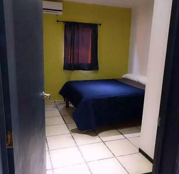 Retkeilymaja Posada  El Jardín