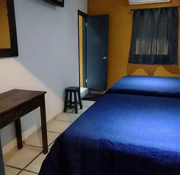 Retkeilymaja Posada  El Jardín