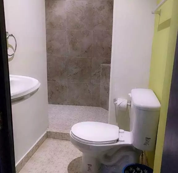 Retkeilymaja Posada  El Jardín