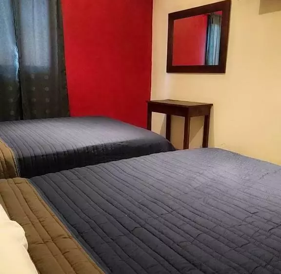 Retkeilymaja Posada  El Jardín