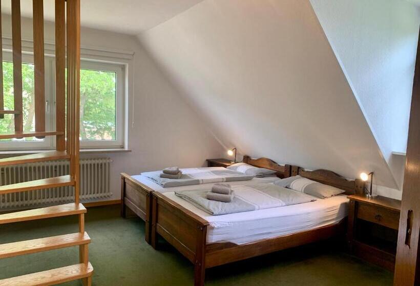 Ferienhaus Dhh Unsere Reetdachbude