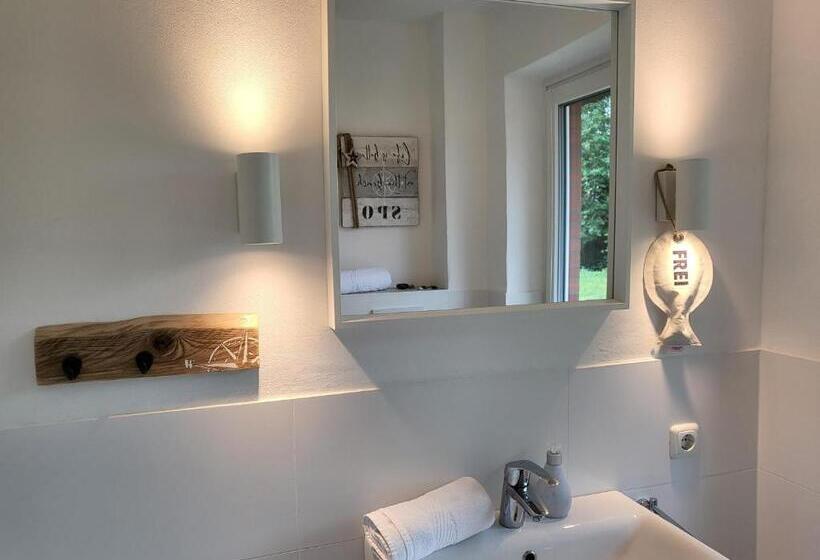 Ferienhaus Dhh Unsere Reetdachbude