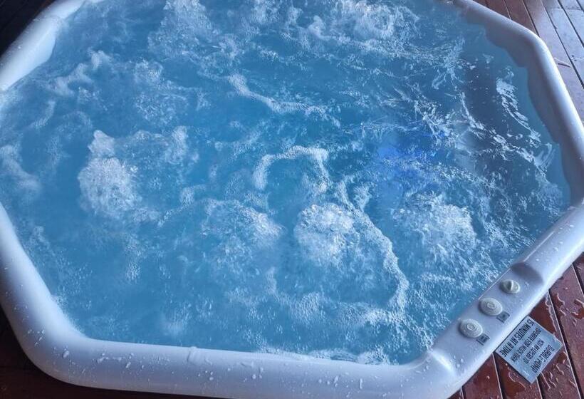 Hotel Tholo Private Game Lodge