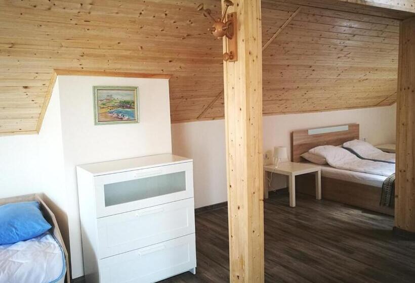 پانسیون Guest House Ezerets