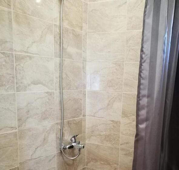 پانسیون Guest House Ezerets