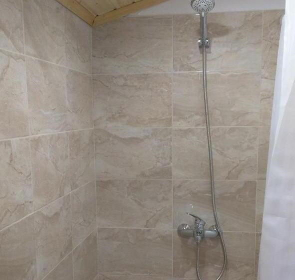 پانسیون Guest House Ezerets