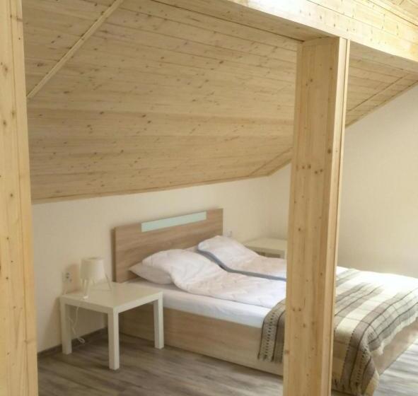 پانسیون Guest House Ezerets