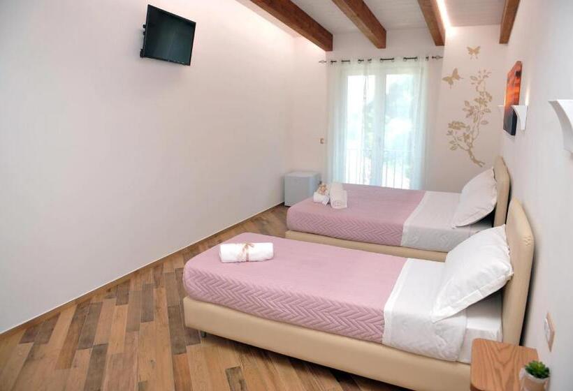 بنسيون Il Covo Degli Dei