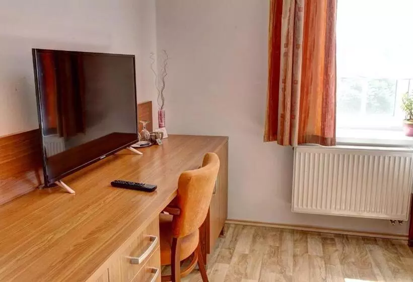 Majatalo Penzion Tillerova Vila