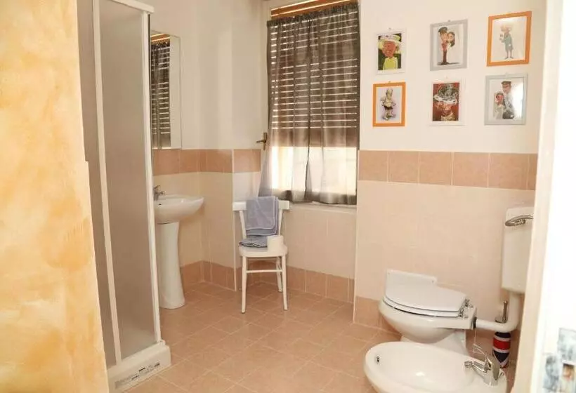 پانسیون Viale Italia 41: I Migliori Anni