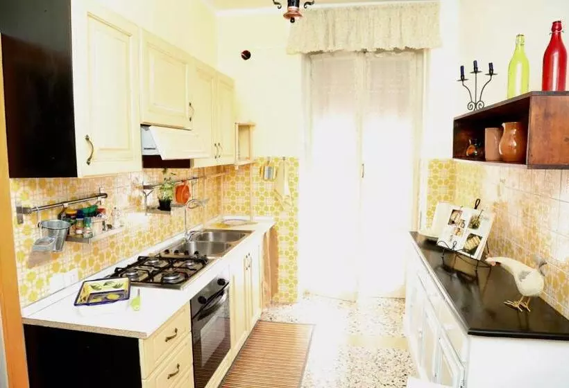 پانسیون Viale Italia 41: I Migliori Anni