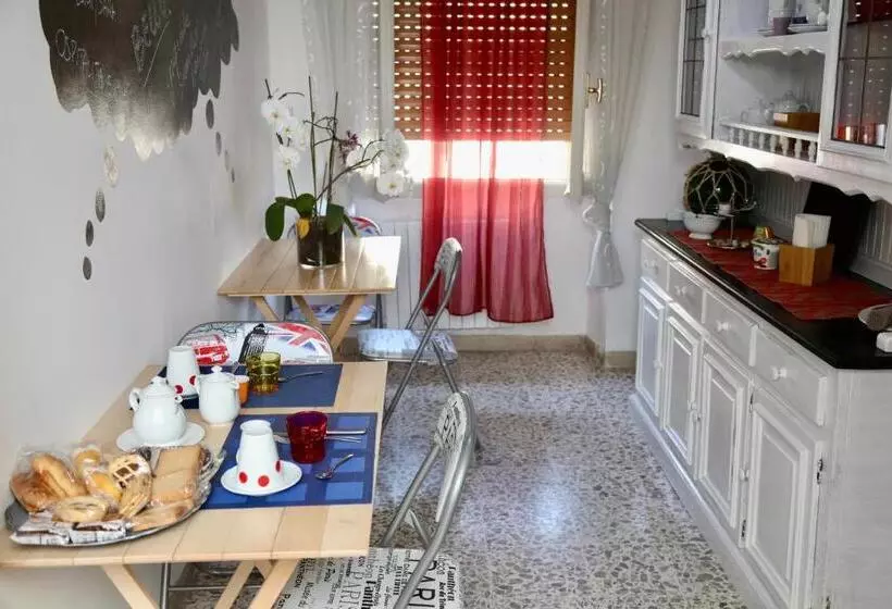 پانسیون Viale Italia 41: I Migliori Anni