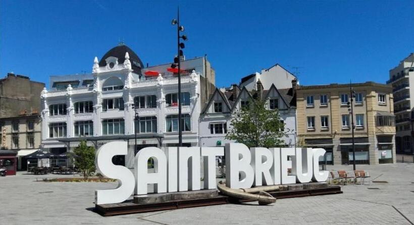 Coeur De Ville , 70m2 , 2 Chambres