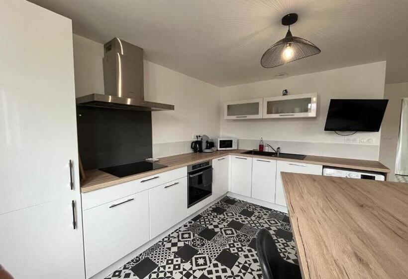 Coeur De Ville , 70m2 , 2 Chambres