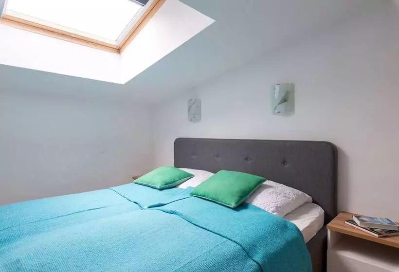 Sun Valley Apartments