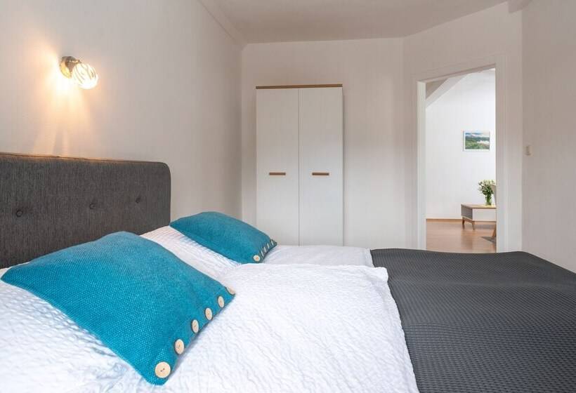 Sun Valley Apartments