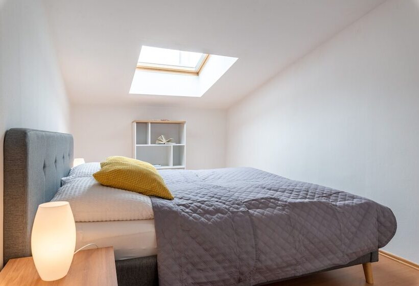 Sun Valley Apartments