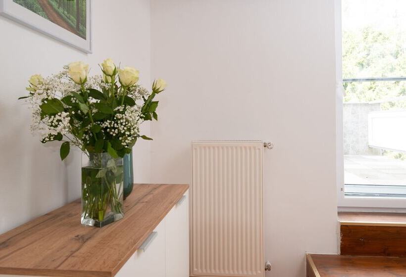 Sun Valley Apartments