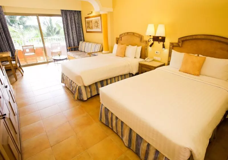 Barcelo Maya Grand Resort