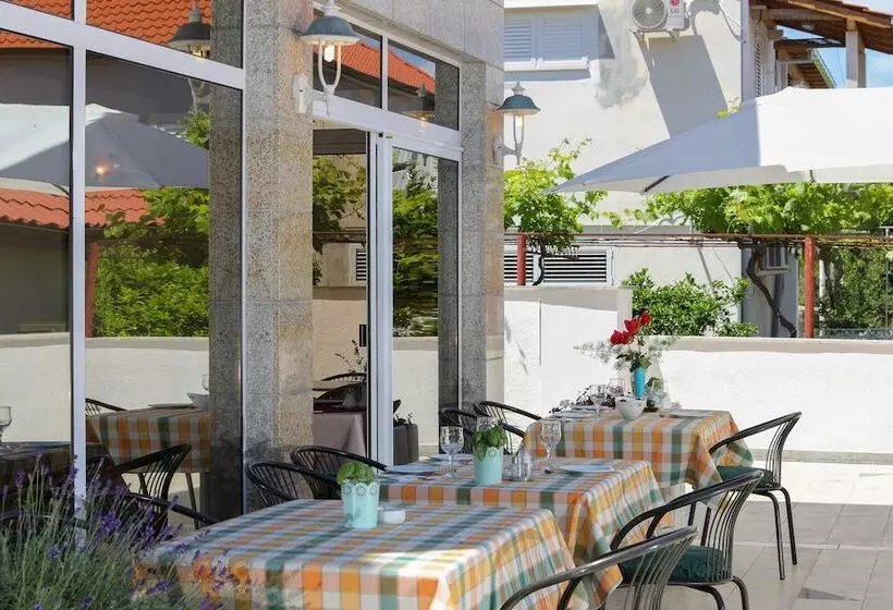 ホテル Downtown Private Rooms