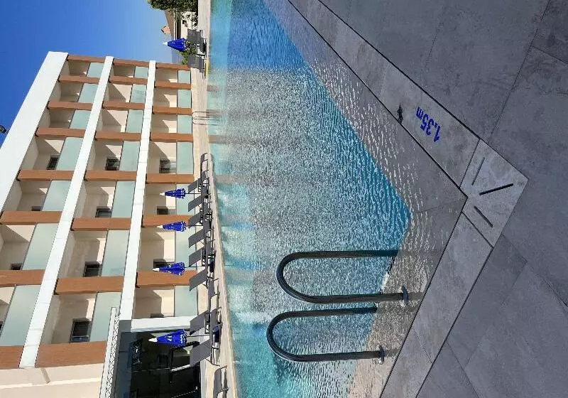 호텔 Holiday Inn Express Manisa West, An Ihg