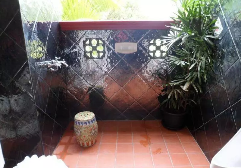 هتل Khaolak Boutique Hertitage