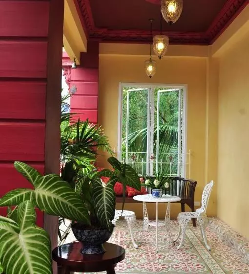 هتل Khaolak Boutique Hertitage