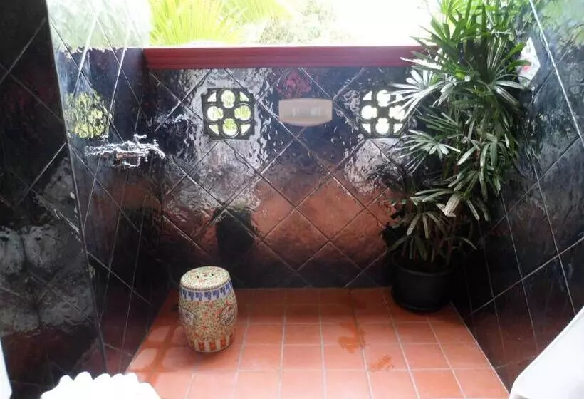 هتل Khaolak Boutique Hertitage