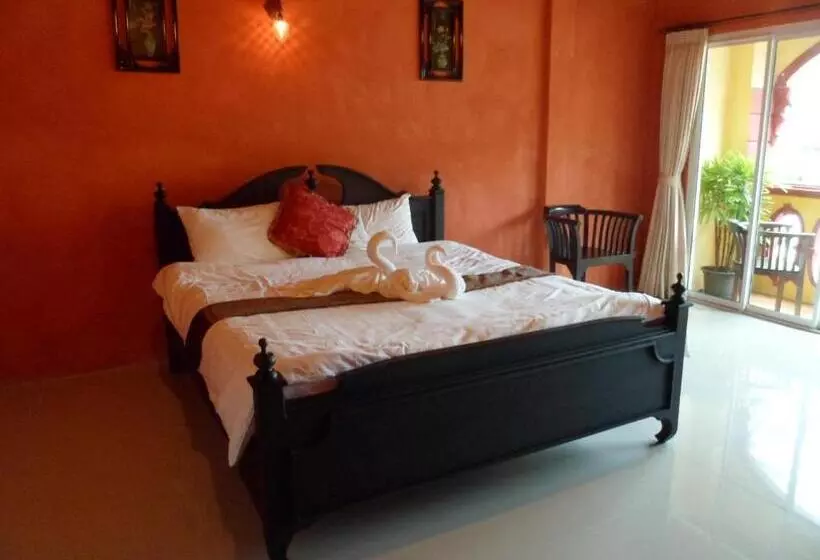 هتل Khaolak Boutique Hertitage