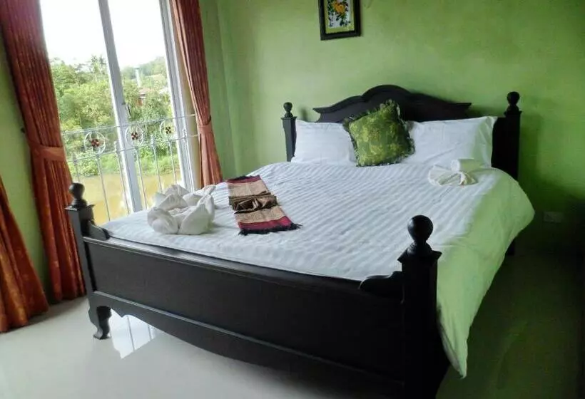 هتل Khaolak Boutique Hertitage