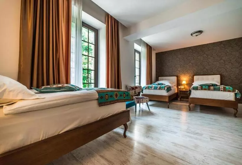 هتل Kostelski Buk