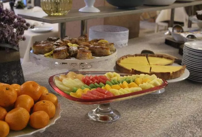 هتل Kostelski Buk