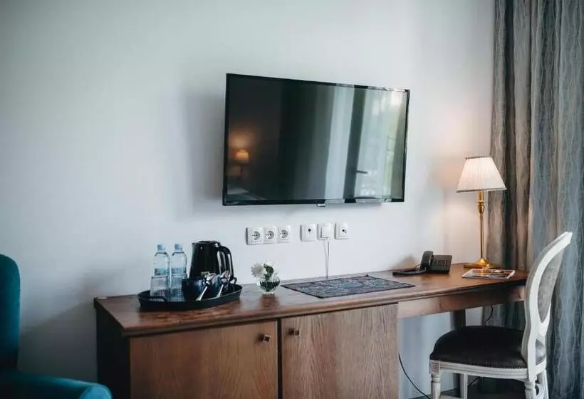 هتل Kostelski Buk