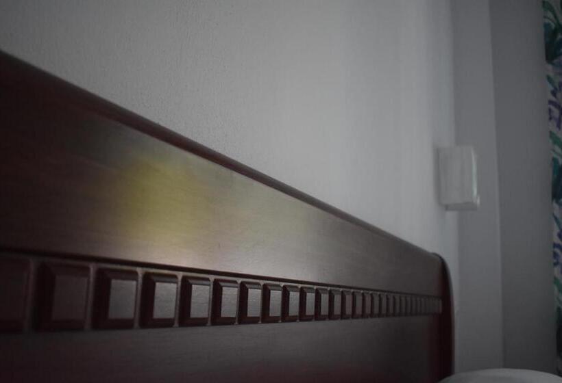 호텔 Manos Pension