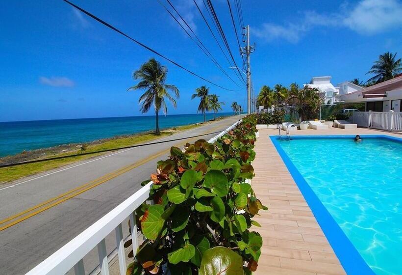 هتل On Vacation Blue Reef