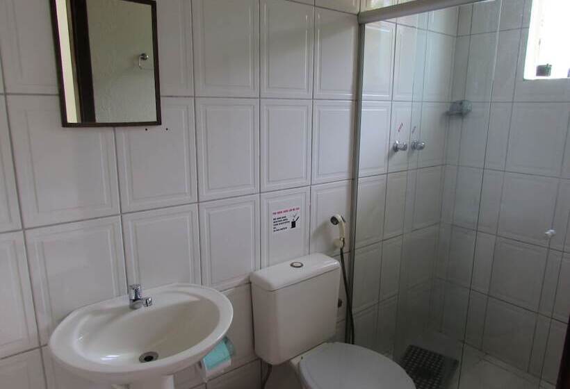 Otel Pousada Dos Golfinhos